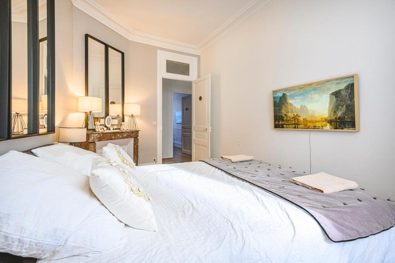 Zen Et Chic Apartment Reims Ngoại thất bức ảnh