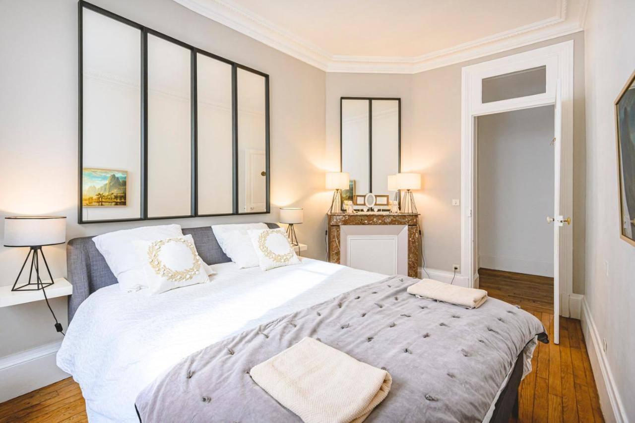 Zen Et Chic Apartment Reims Ngoại thất bức ảnh